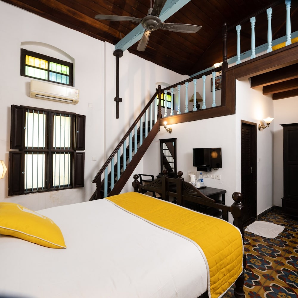 Waterfront Granary A Museum Hotel
