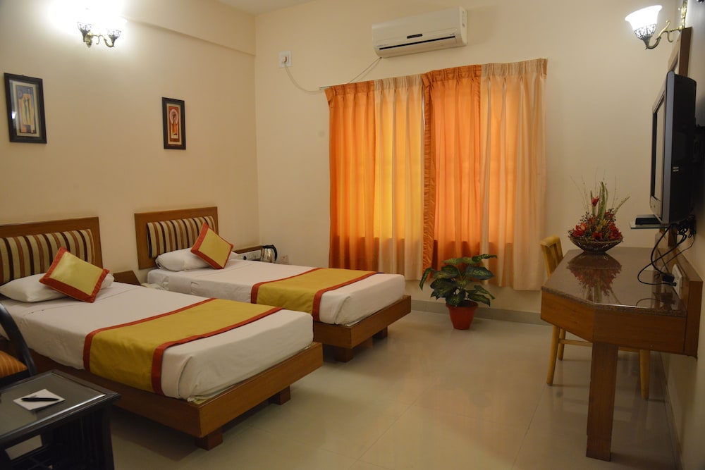 Hotel Pai Vista, KR Road