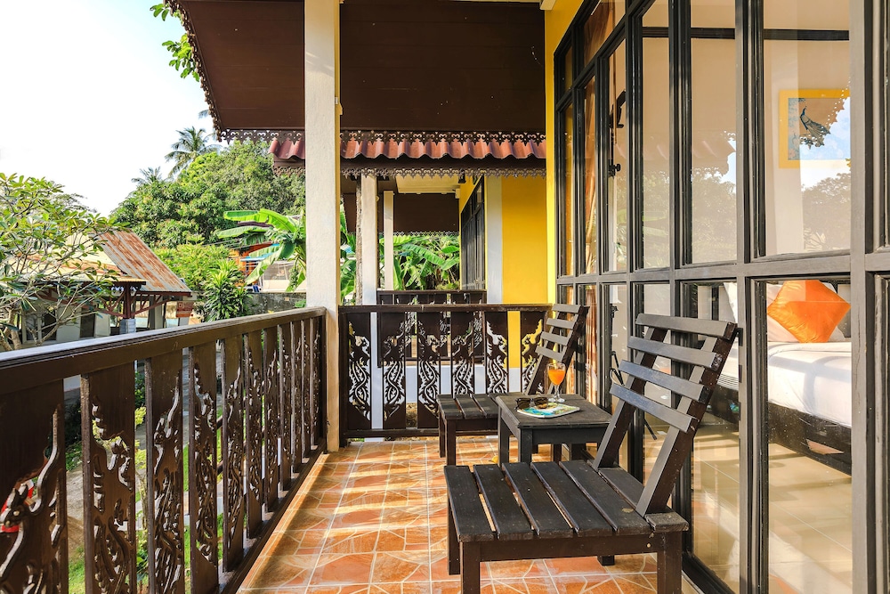 Phi Phi Chang Grand Resort & Spa