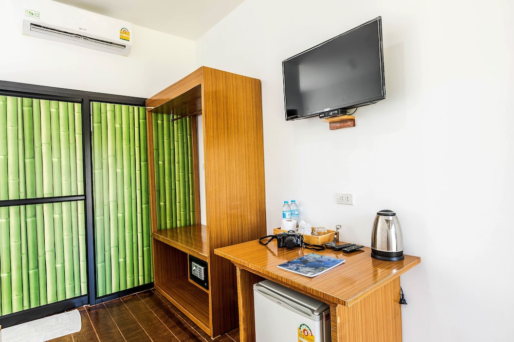 Phi Phi Chang Grand Resort & Spa