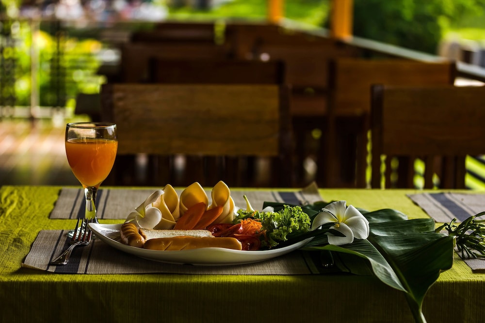 Phi Phi Chang Grand Resort & Spa
