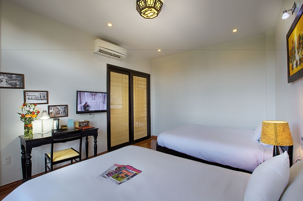 Riverside Impression Homestay Villa