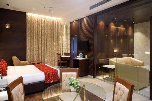 Hotel Gurudev Grand