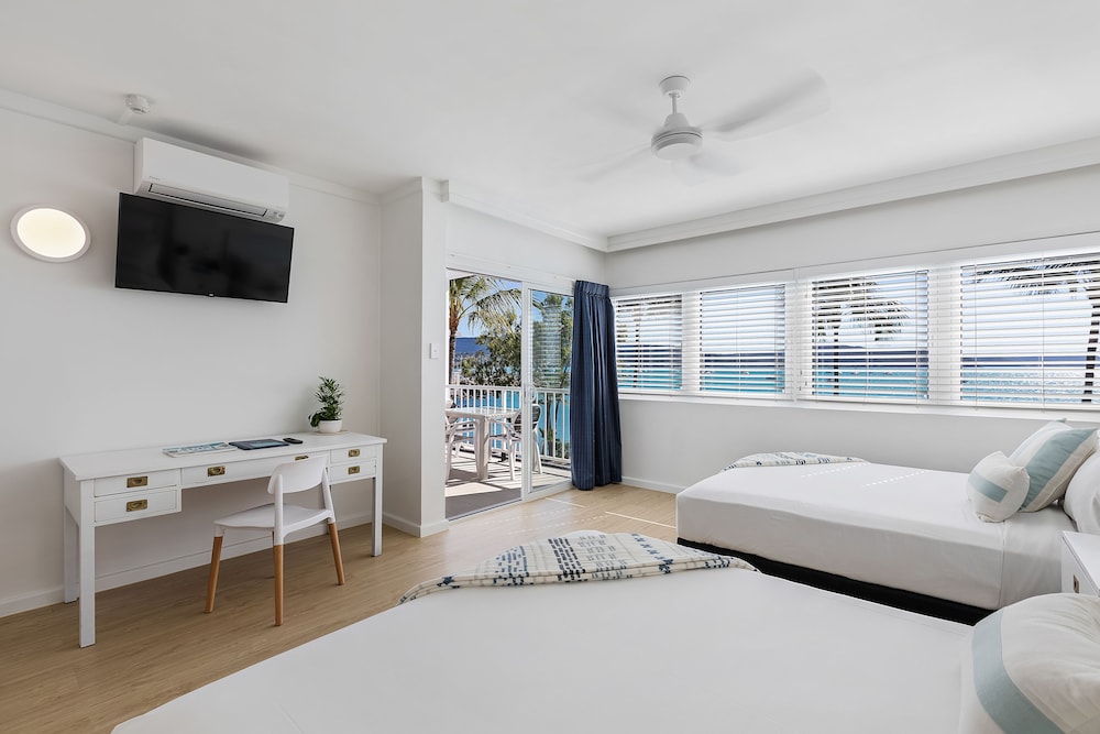 Coral Sea Resort