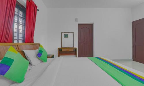 Lake Gardens resorts