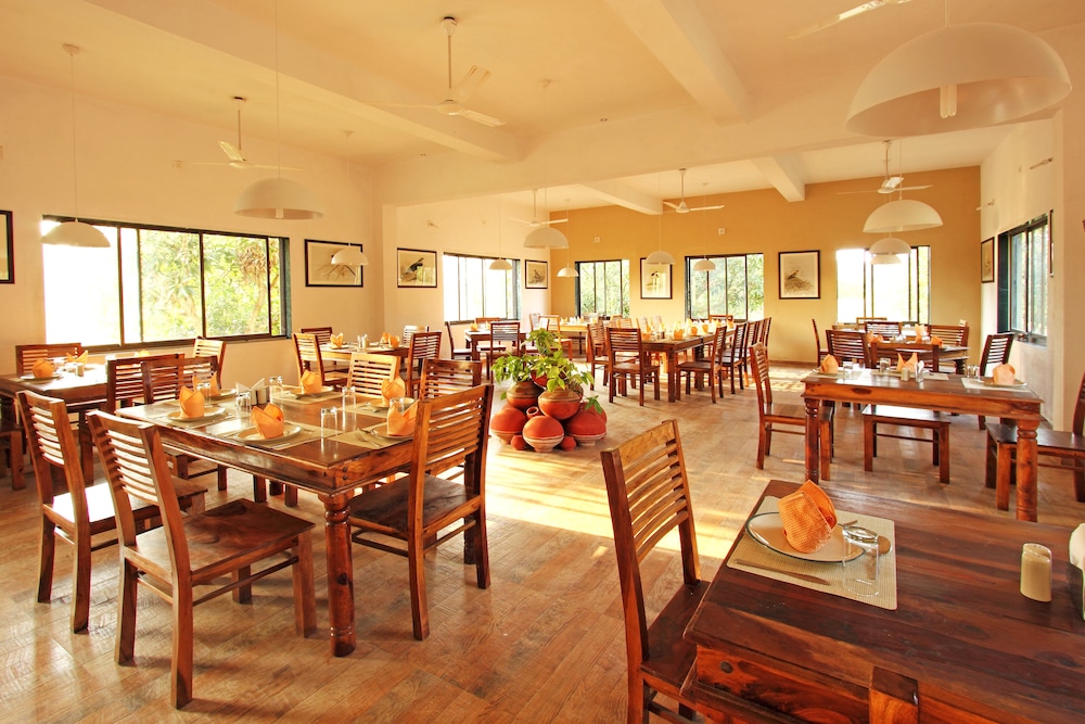 1 Br Boutique Stay In Bambohod Check Post Sasan Gir By Guesthouser