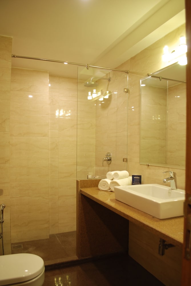 Glades Hotel Mohali - Chandigarh