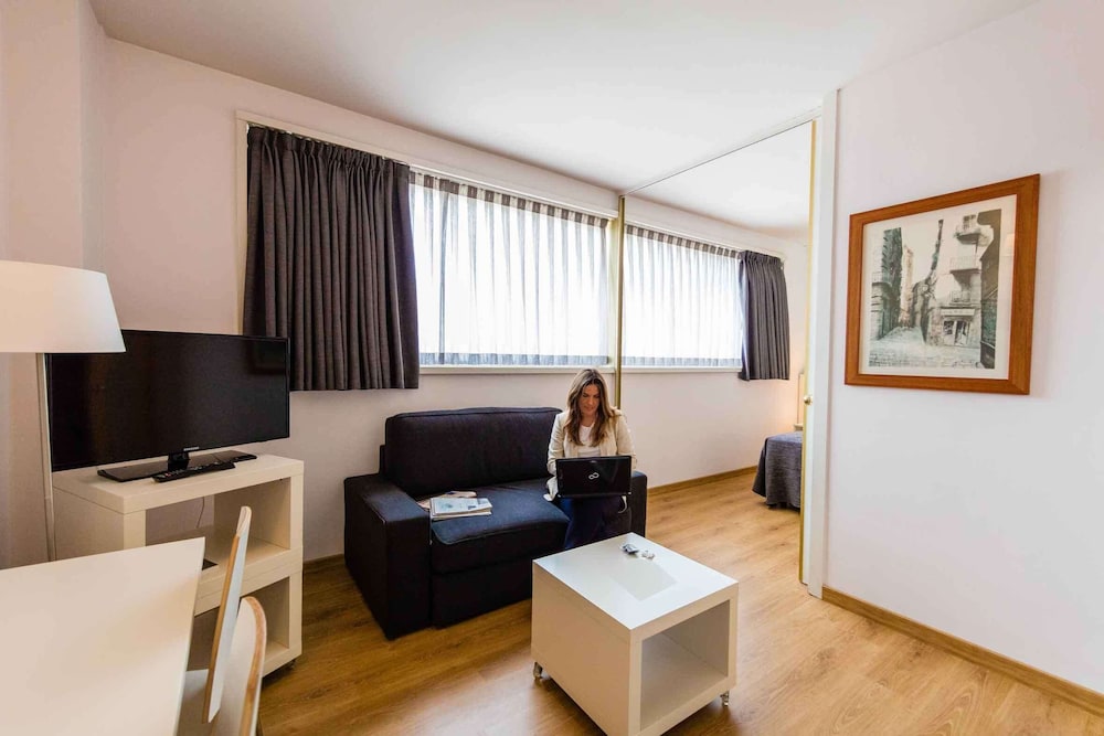 Aparthotel Atenea Barcelona