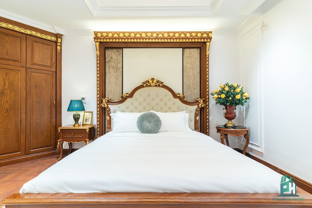 Luxe Paradise Suites Hotel
