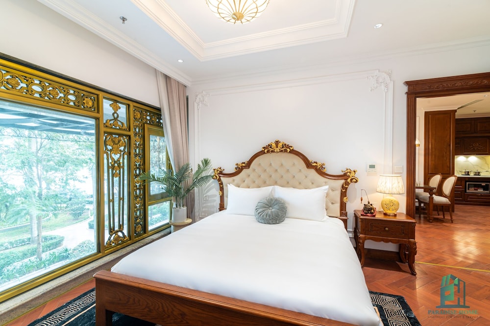 Luxe Paradise Suites Hotel