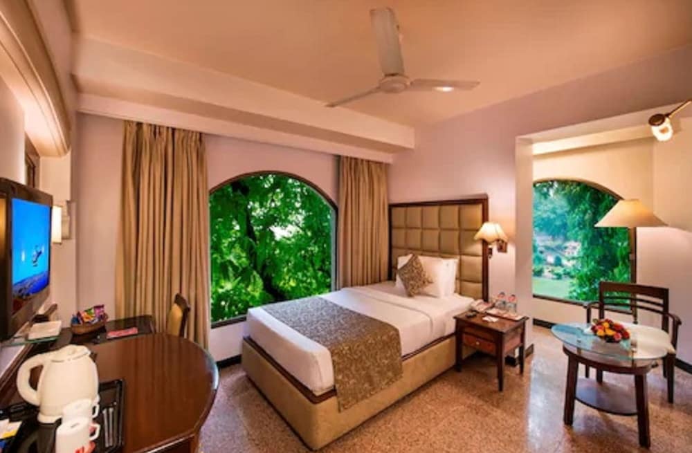  Lords Inn Vadodara