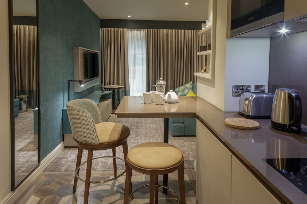 Staybridge Suites London Heathrow - Bath Road by IHG