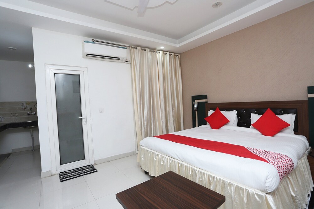 Super Capital O Levanti Near Aravali Biodiversity Park