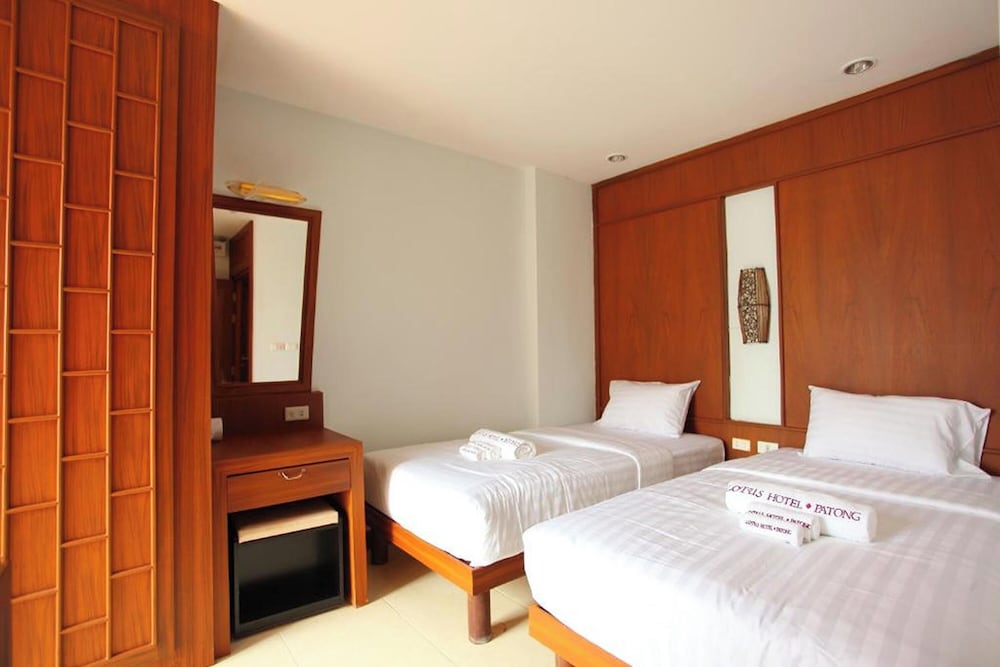 Lotus Hotel Patong