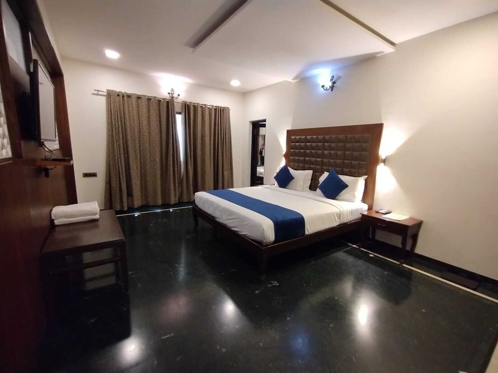 DG V Resorts, Silvassa