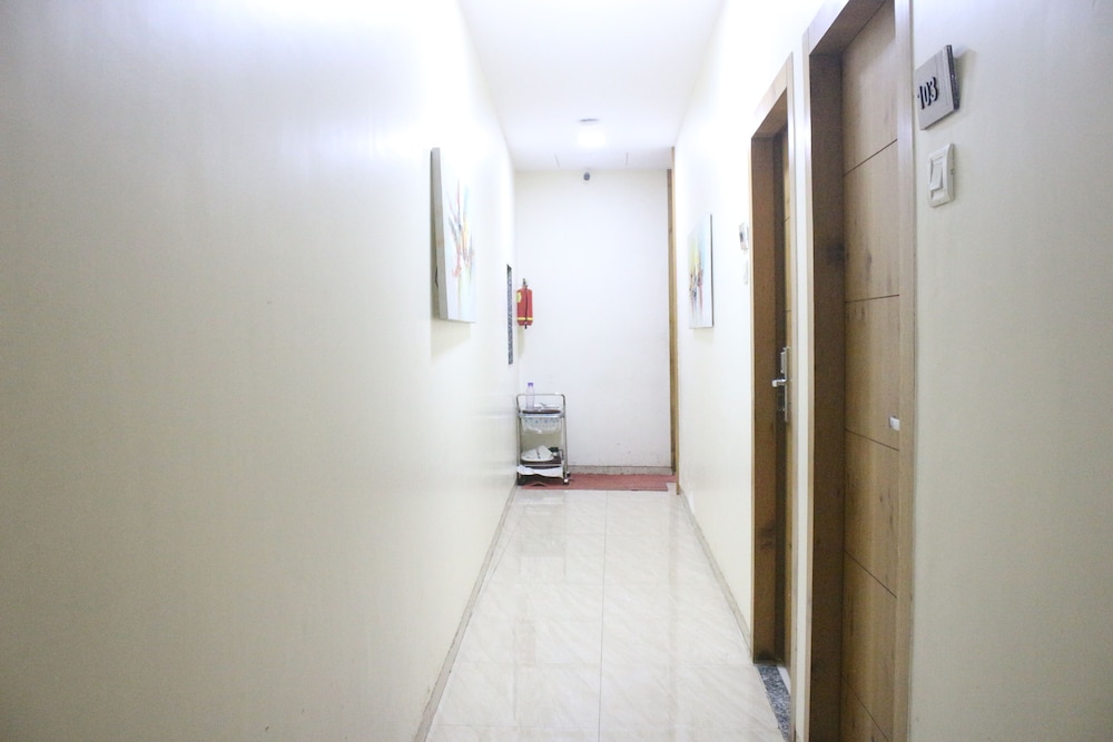 Hotel Grandeur-Near Mumbai International Airport