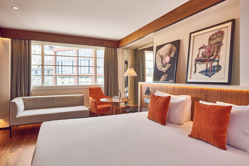 Melia White House Hotel