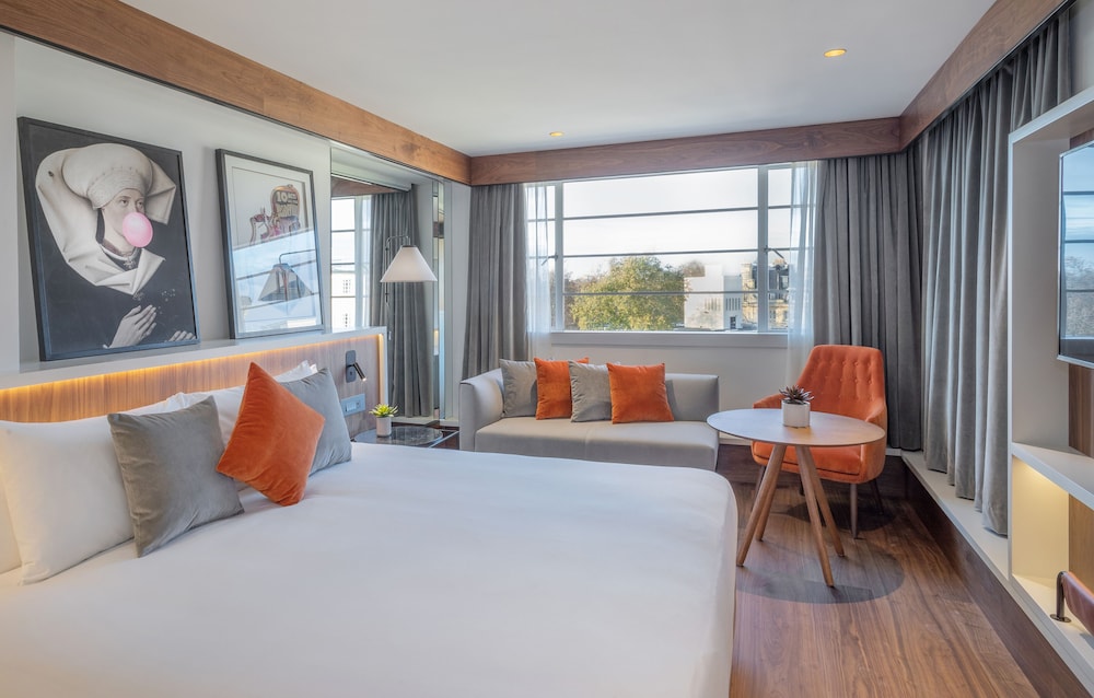 Melia White House Hotel