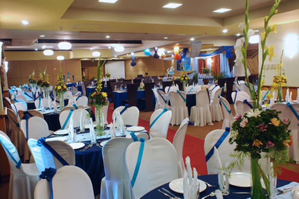 Manila Manor Hotel