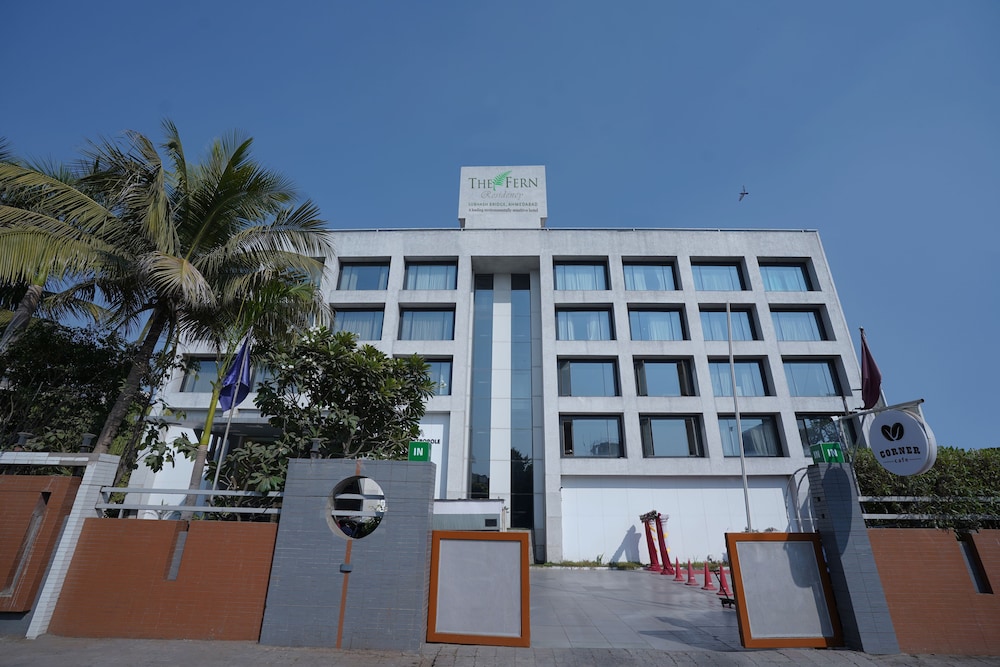 The Metropole Hotel