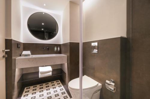7 Apple Hotel Jal Mahal