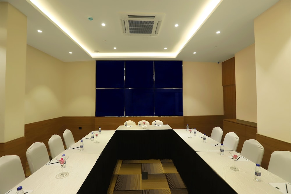 Aralia Business Hotel MIDC Andheri East Mumbai
