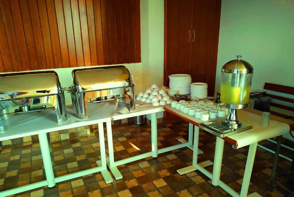Kensington Suites