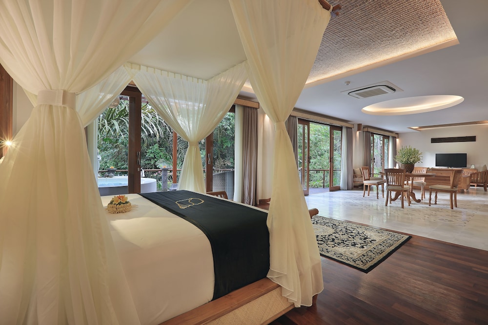 The Sankara Suites & Villas