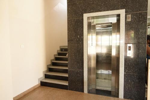 Sri Murugan Residency