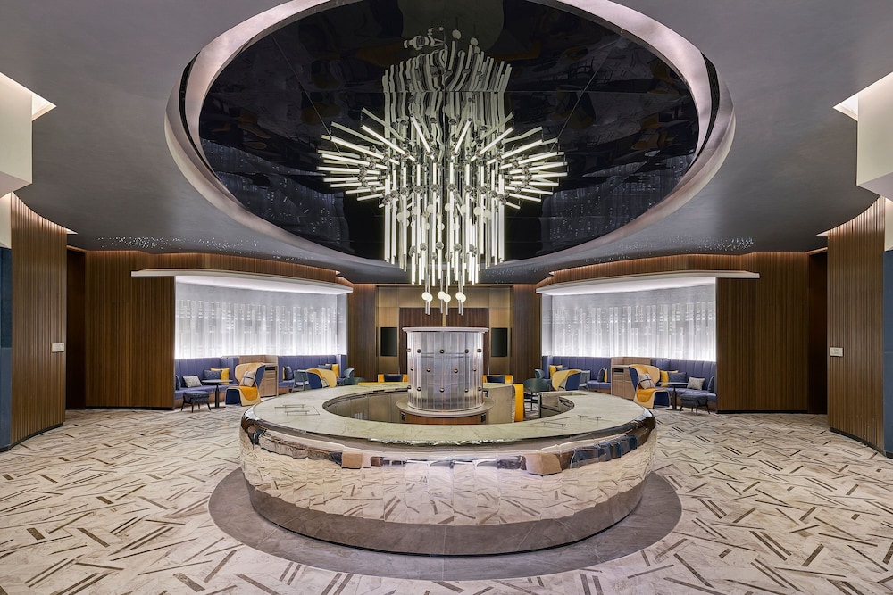 Renaissance Kuala Lumpur Hotel & Convention Centre