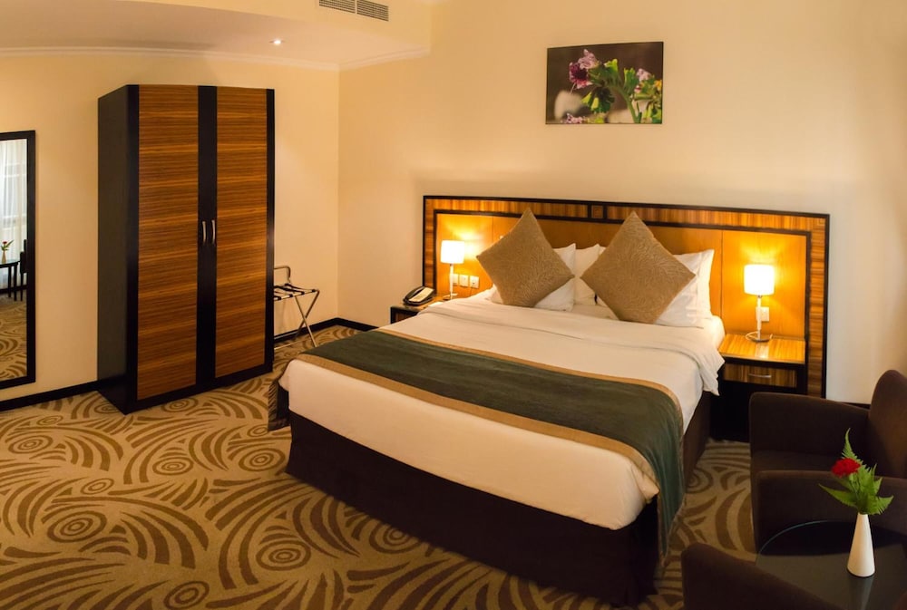 Al Majaz Premiere Hotel Apartment