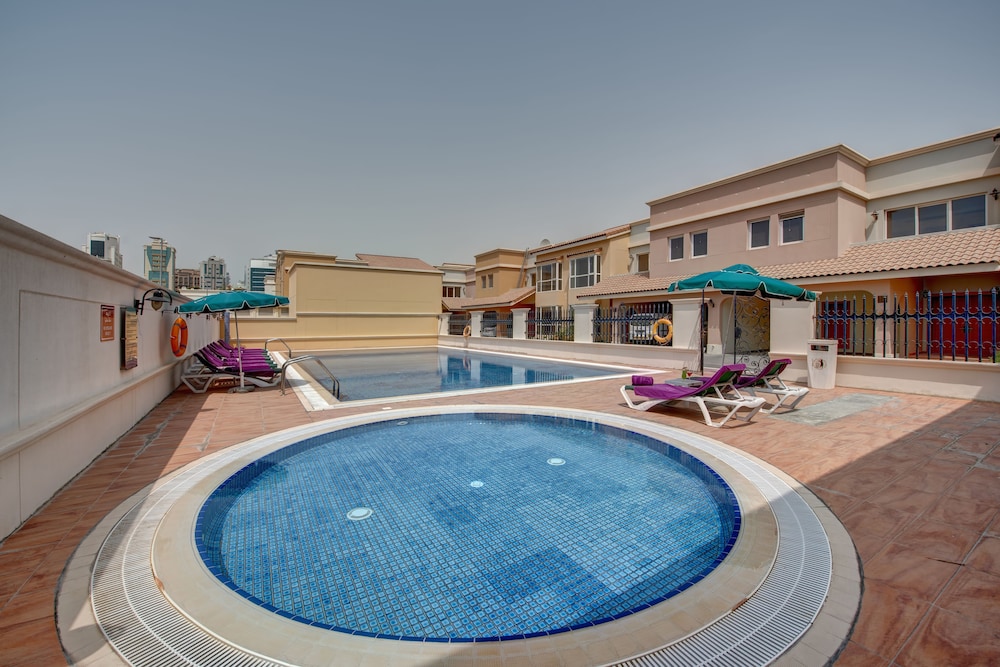 J5 Villas Holiday Homes - Barsha Gardens