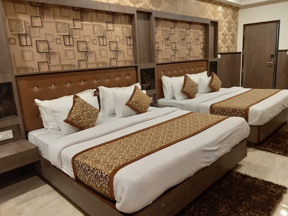 Hotel Chint Purni International