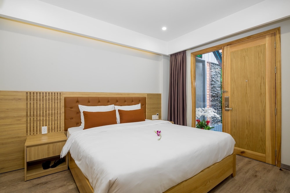 Lahome Boutique Villa and Apartment