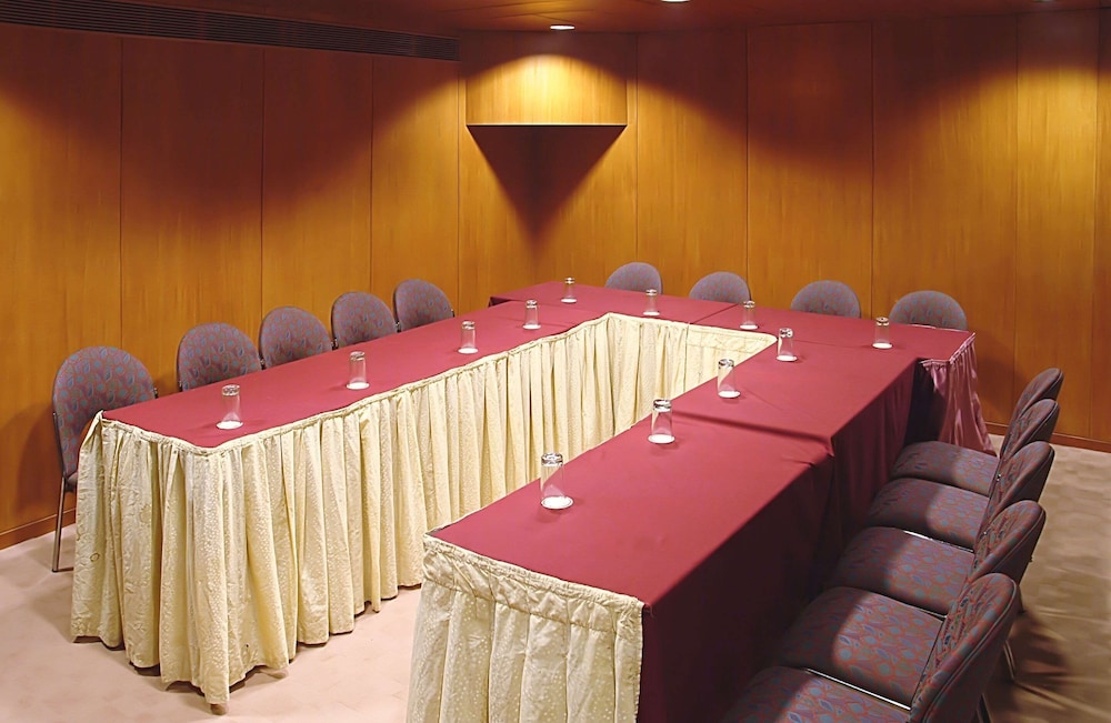 Comfort Inn President Hotel