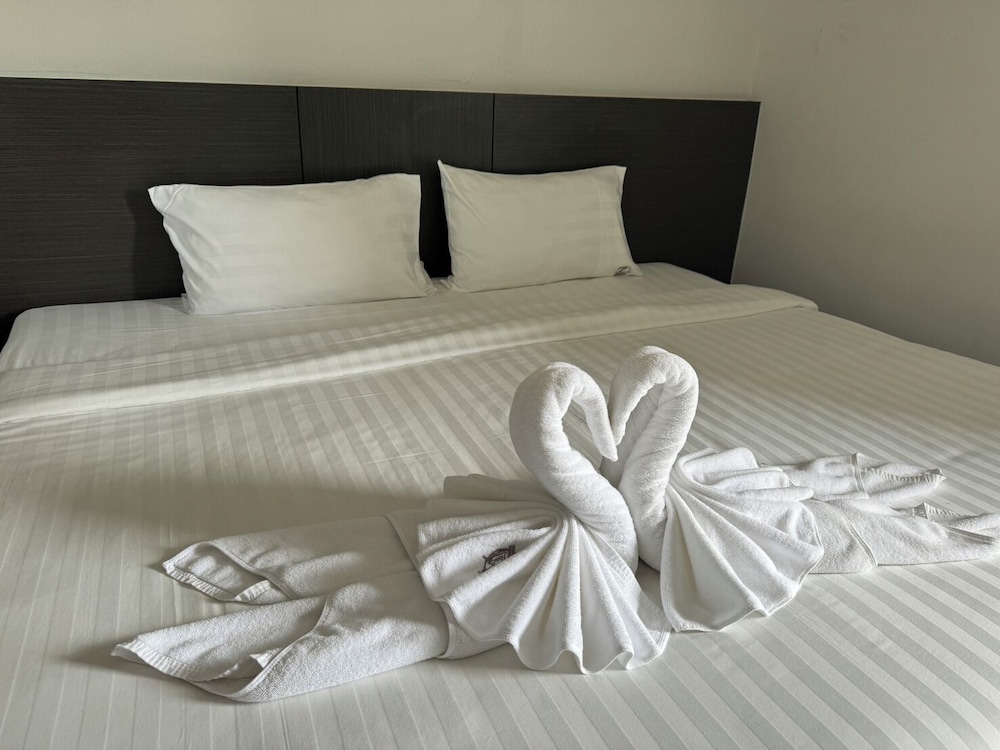 77 Patong Hotel & Spa
