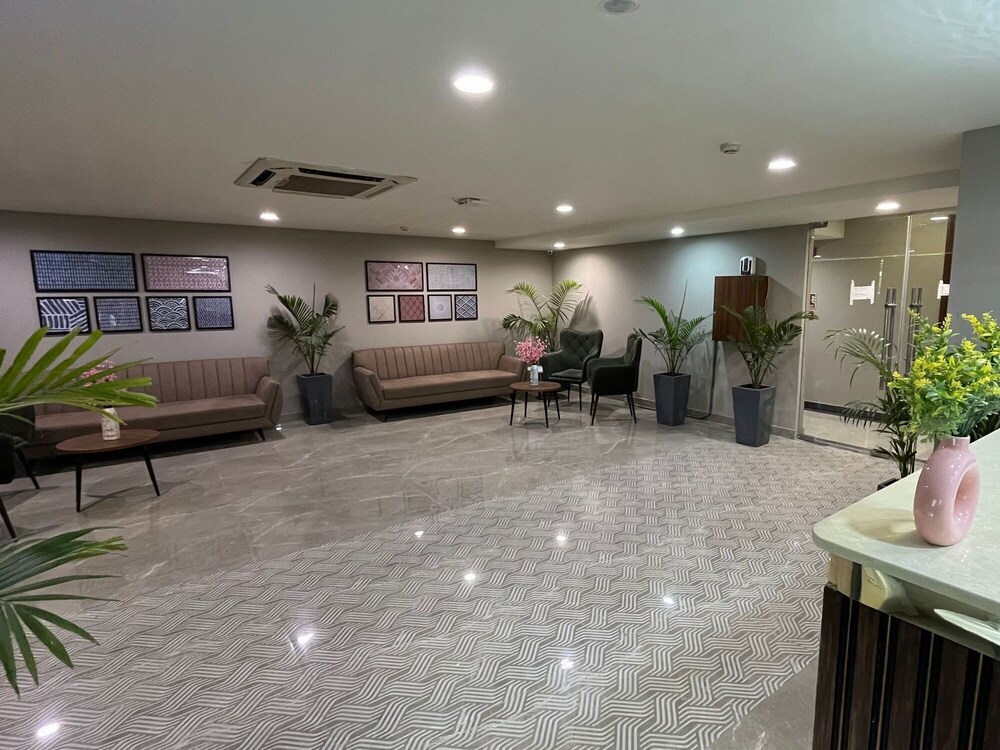 Saltstayz Orchid Sohna Road