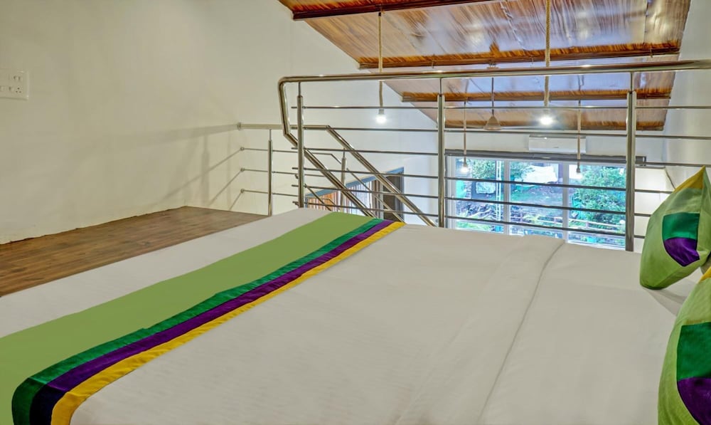 Hotel Lake Paradise Mahabaleshwar
