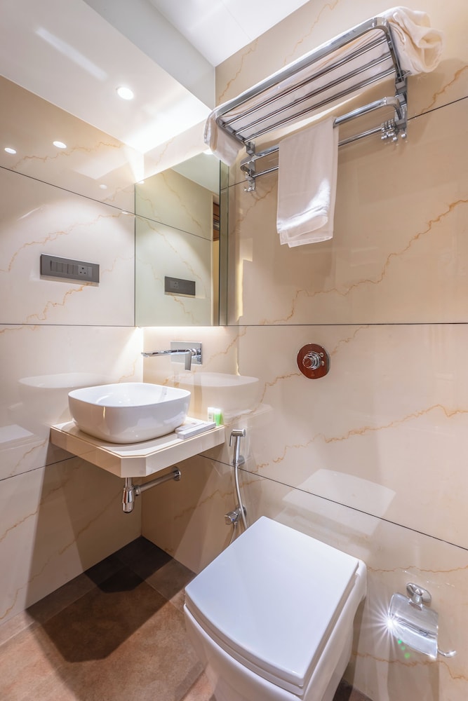Hotel Supreme Comforts - Mumbai Airport