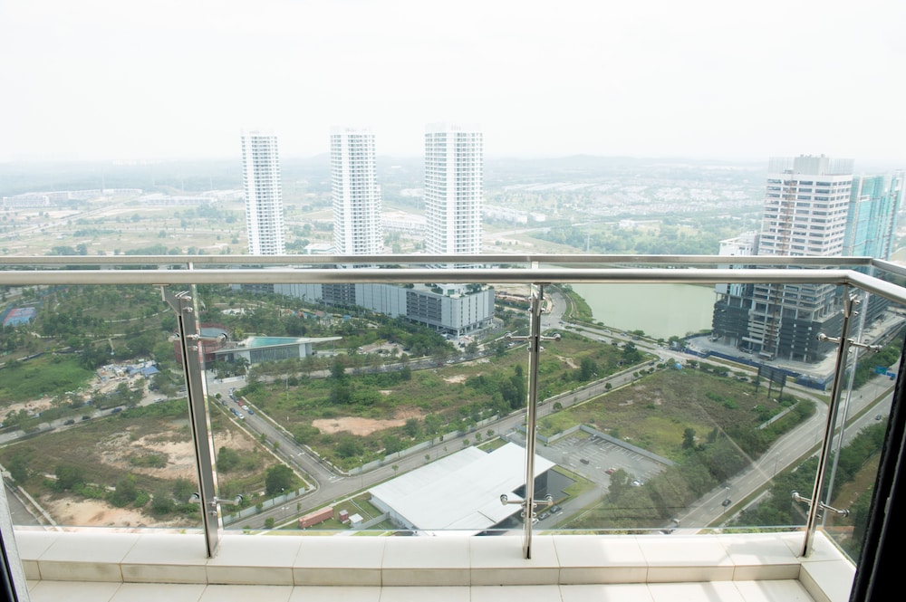 Ezzyhome Medini