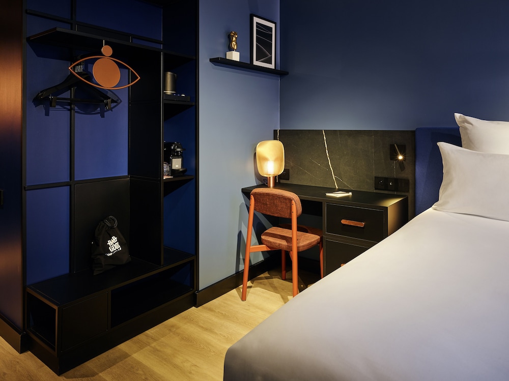 Tribe Paris Saint Ouen
