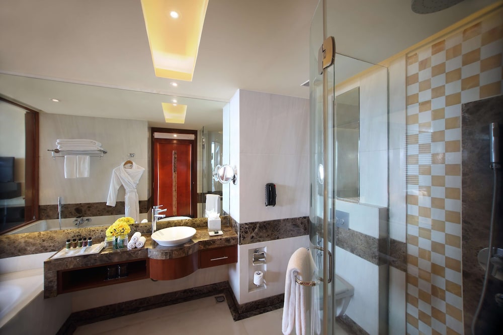 Gokulam Grand Hotel & Spa