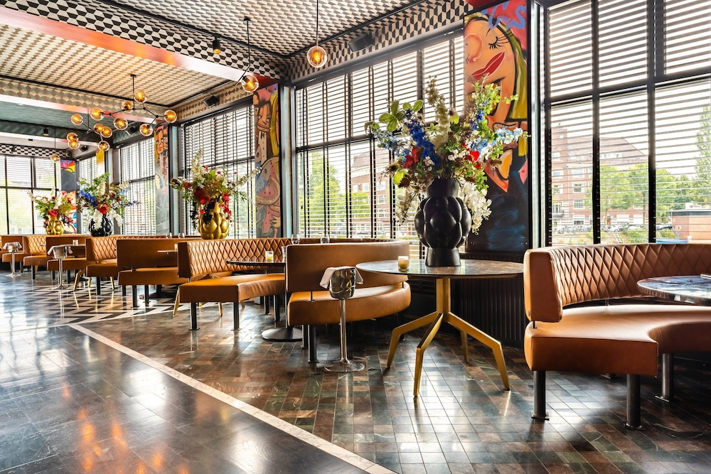 Apollo Hotel Amsterdam, a Tribute Portfolio Hotel