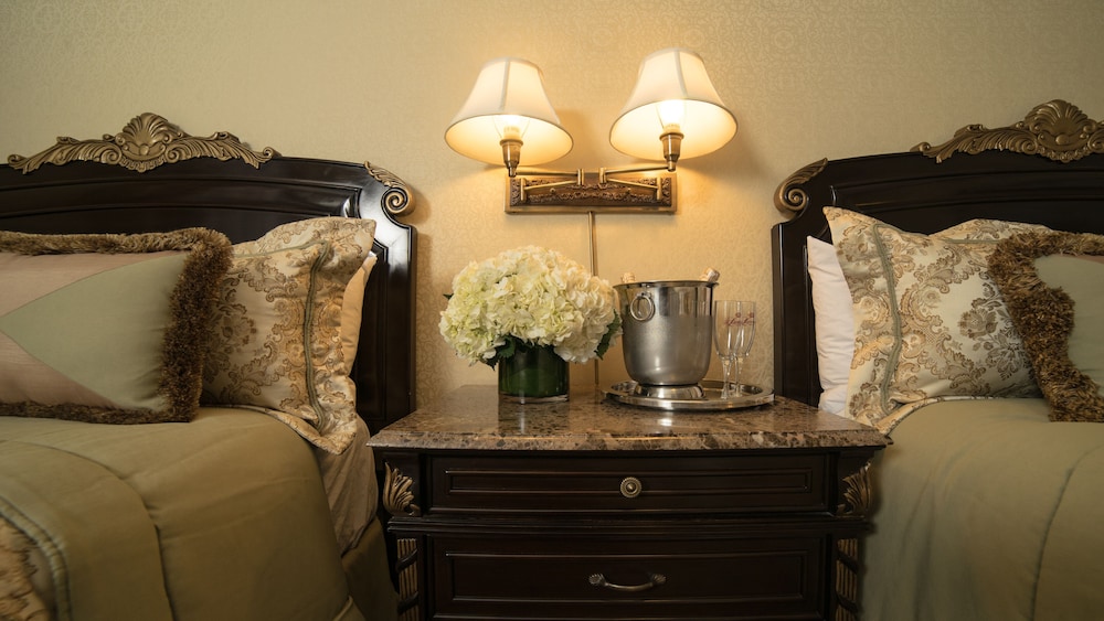 The Lucerne Hotel
