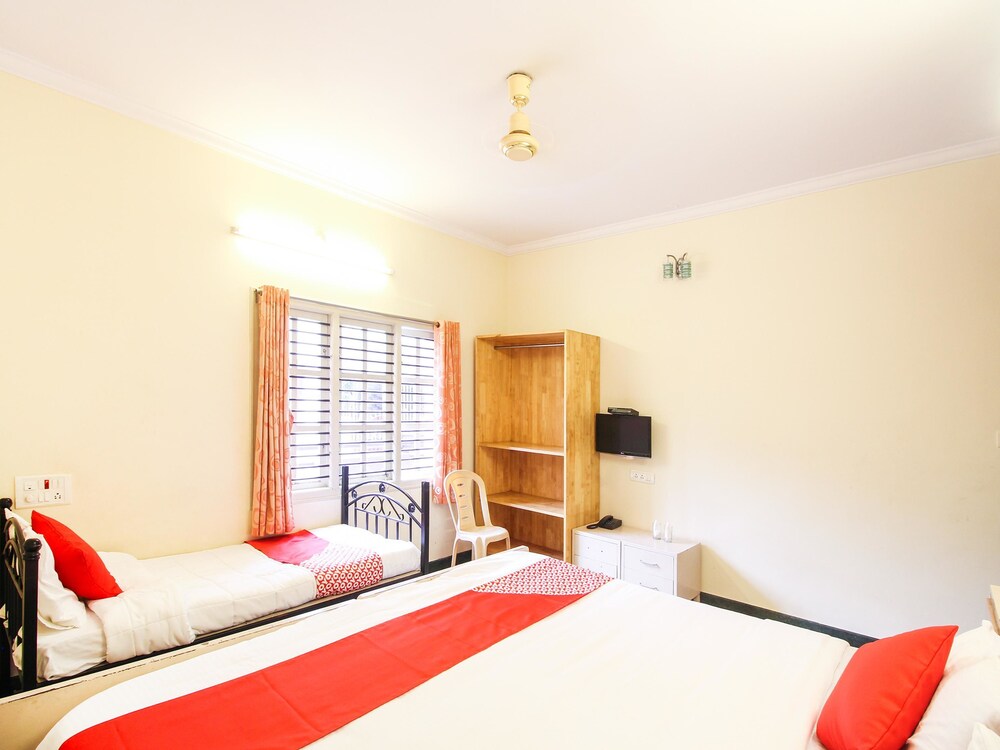 Hotel O Kingston Residency