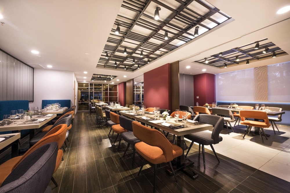 Novotel Suites Hanoi