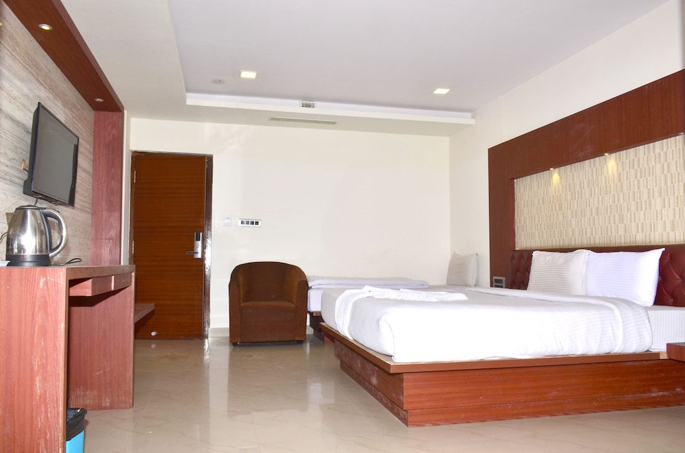 Hotel Adya Classic near Narayana Hrudayalaya