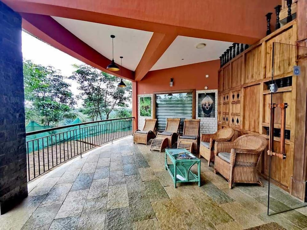 Jungle Edge Resort by Z Vacations