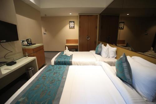 The Byke Business Delotel (Borivali)