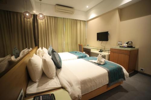 The Byke Business Delotel (Borivali)
